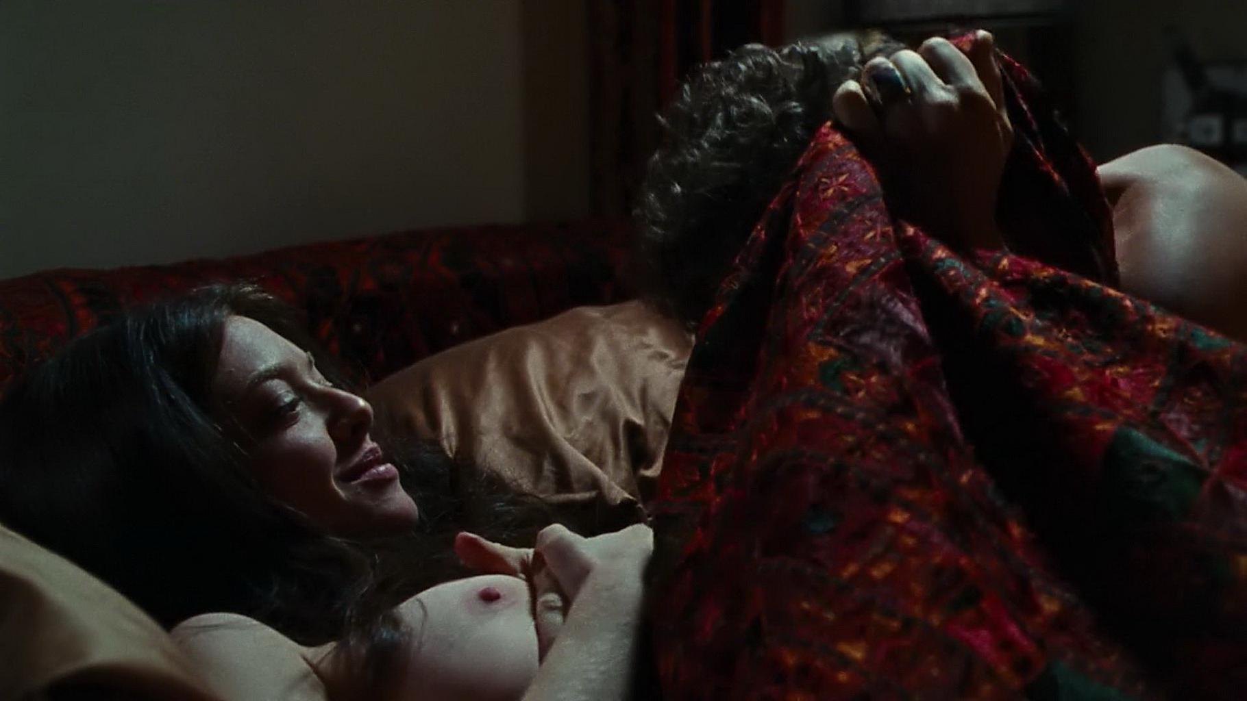 16P Amanda Seyfried gets fucked and flashing her bare boobs at the Lovelace set