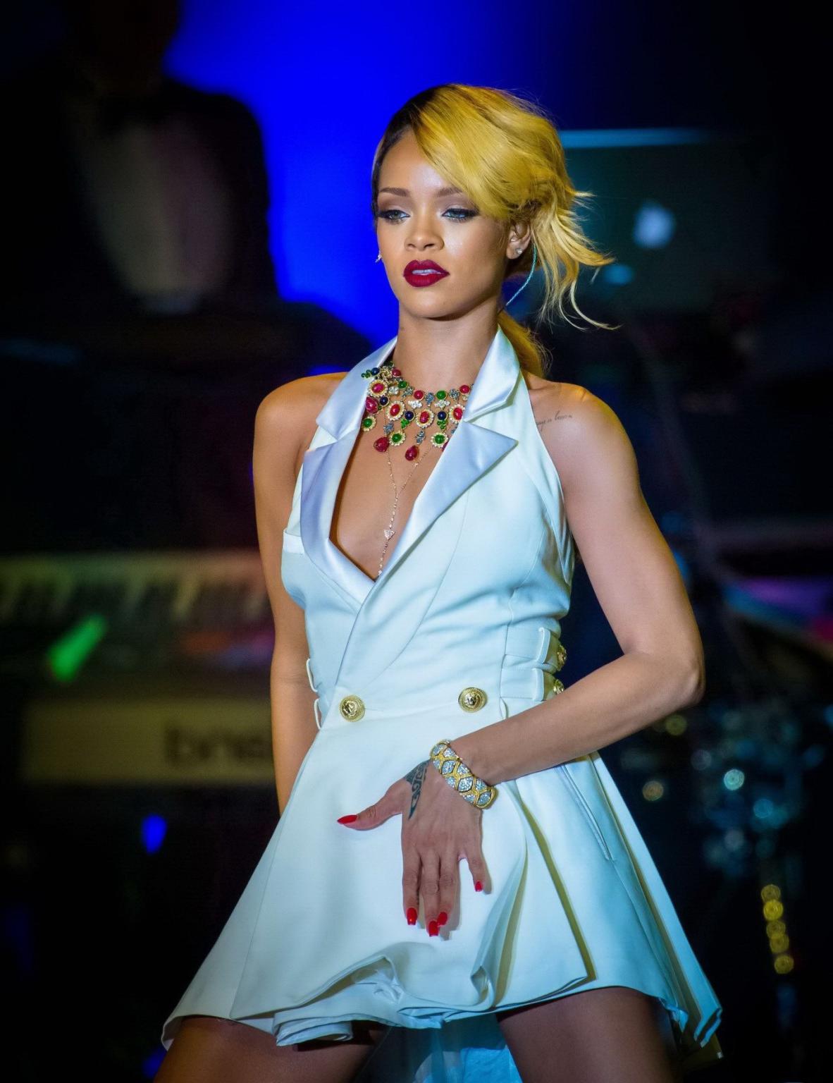 16P Rihanna shows huge cleavage and nipple piercing wearing white mini dress and fuc