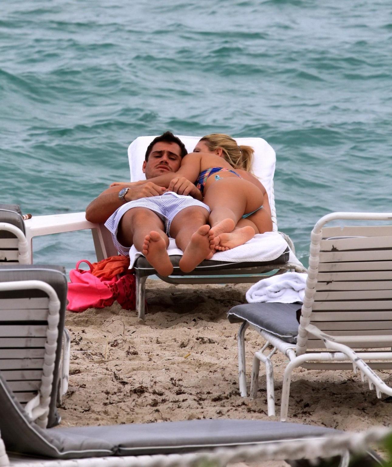 16P Sofia Zamolo in a thong bikini making out with her boyfriend in Miami Beach