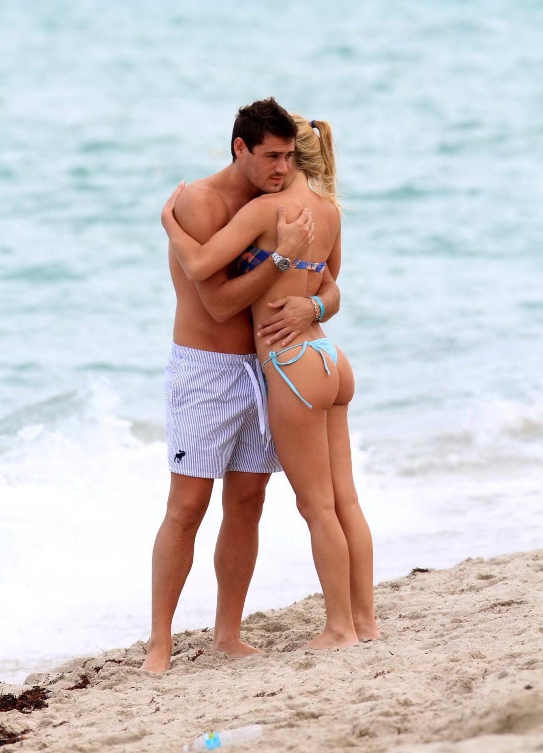 16P Sofia Zamolo in a thong bikini making out with her boyfriend in Miami Beach