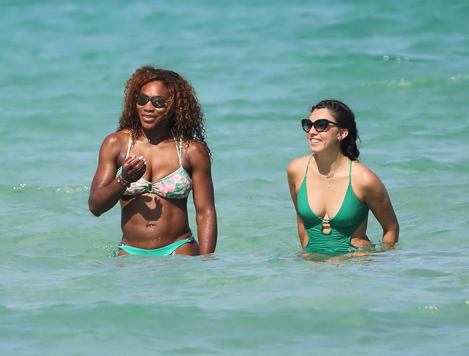 16P Serena Williams showing off her bikini curves at the beach in Miami
