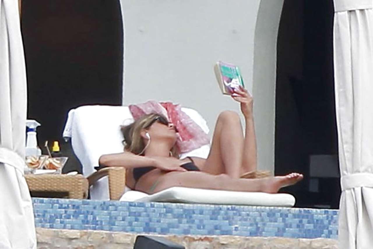 16P Jennifer Aniston looking very sexy and hot in bikini