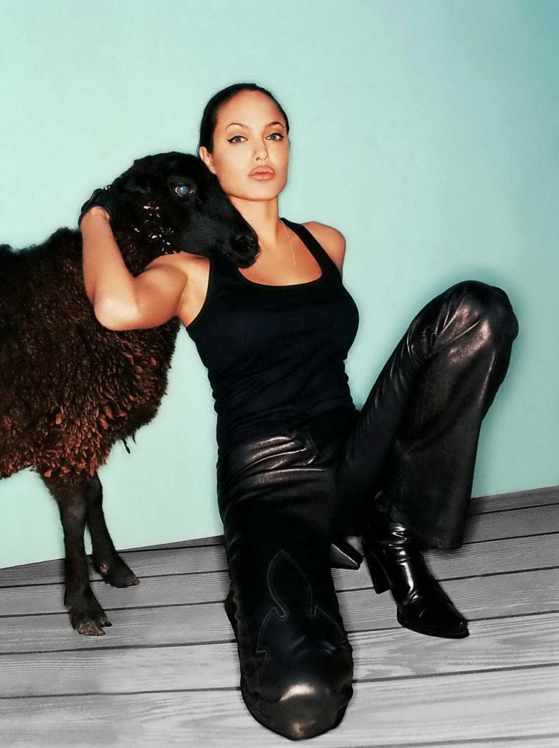 16P Angelina Jolie forgotten topless photoshoot by David LaChapelle for Rolling Ston