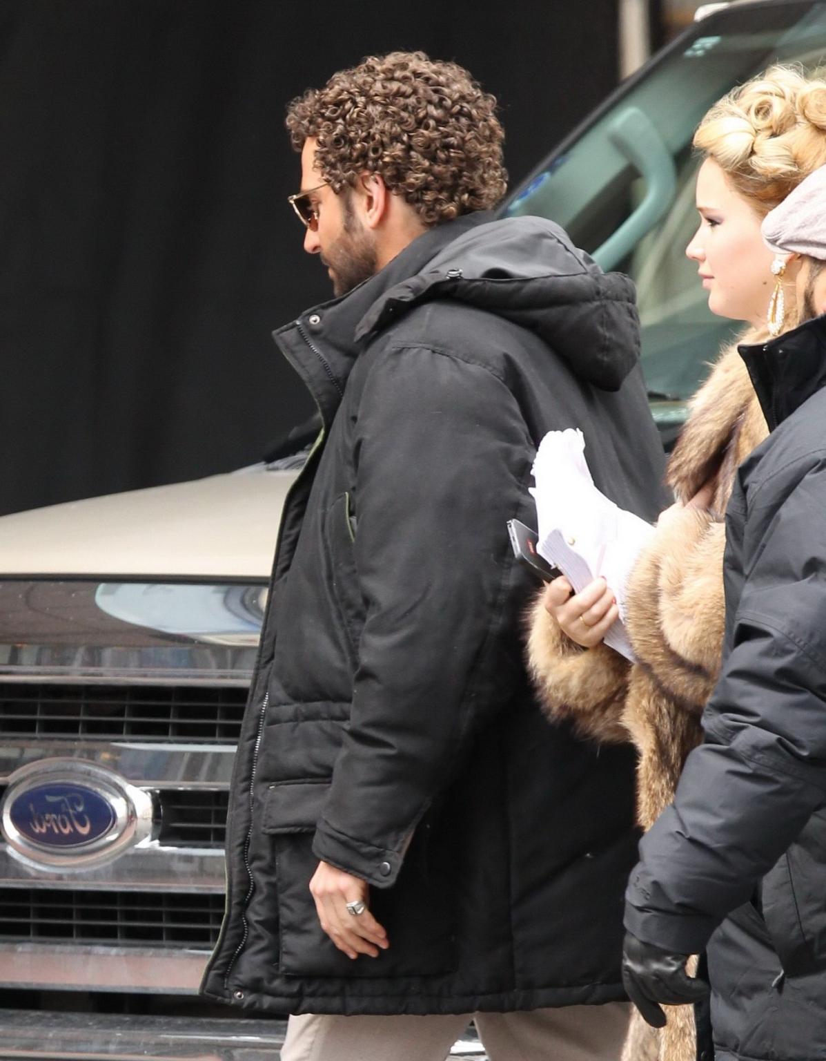 16P Jennifer Lawrence showing huge cleavage downblouse on the 'Untitled David O. Rus