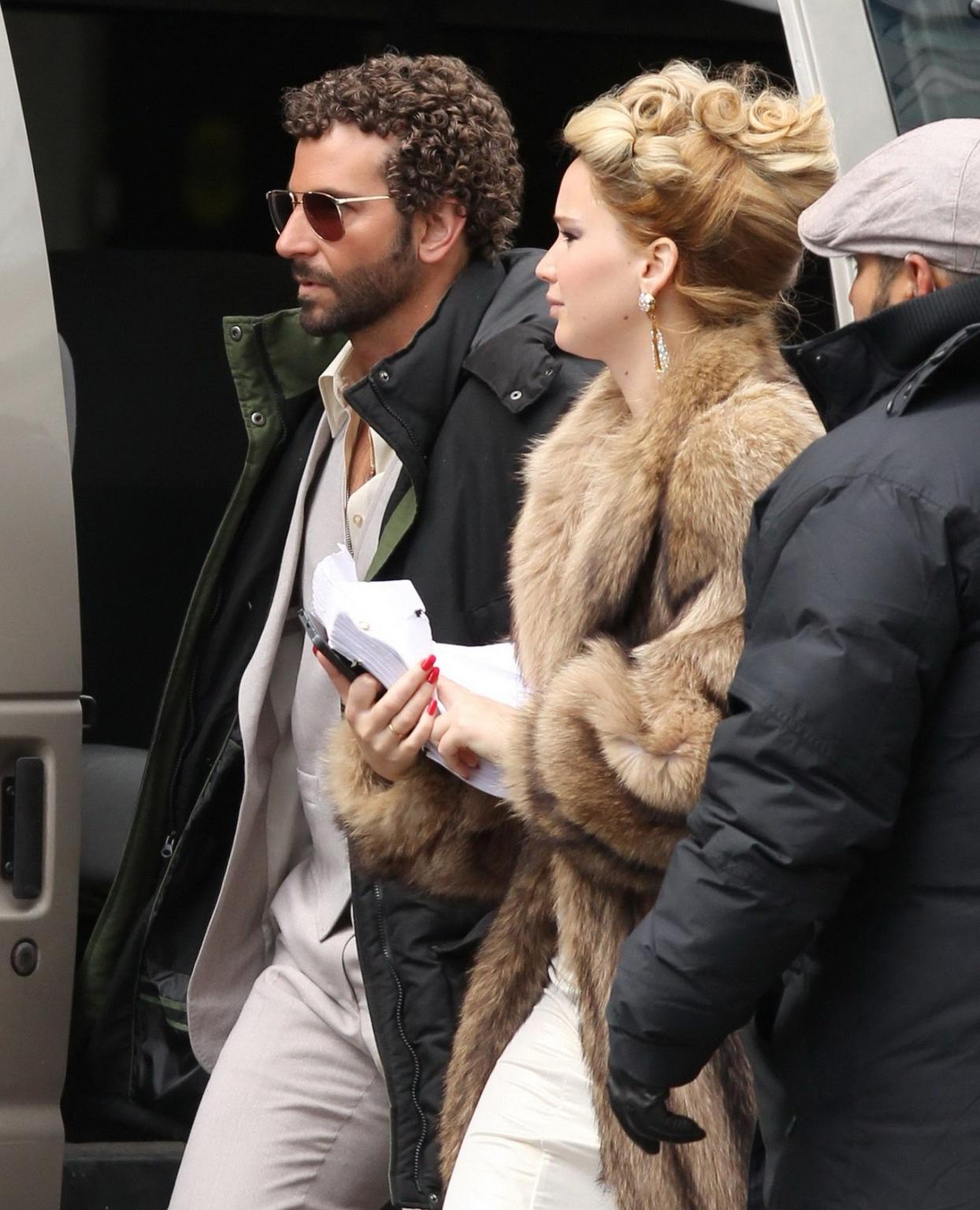 16P Jennifer Lawrence showing huge cleavage downblouse on the 'Untitled David O. Rus