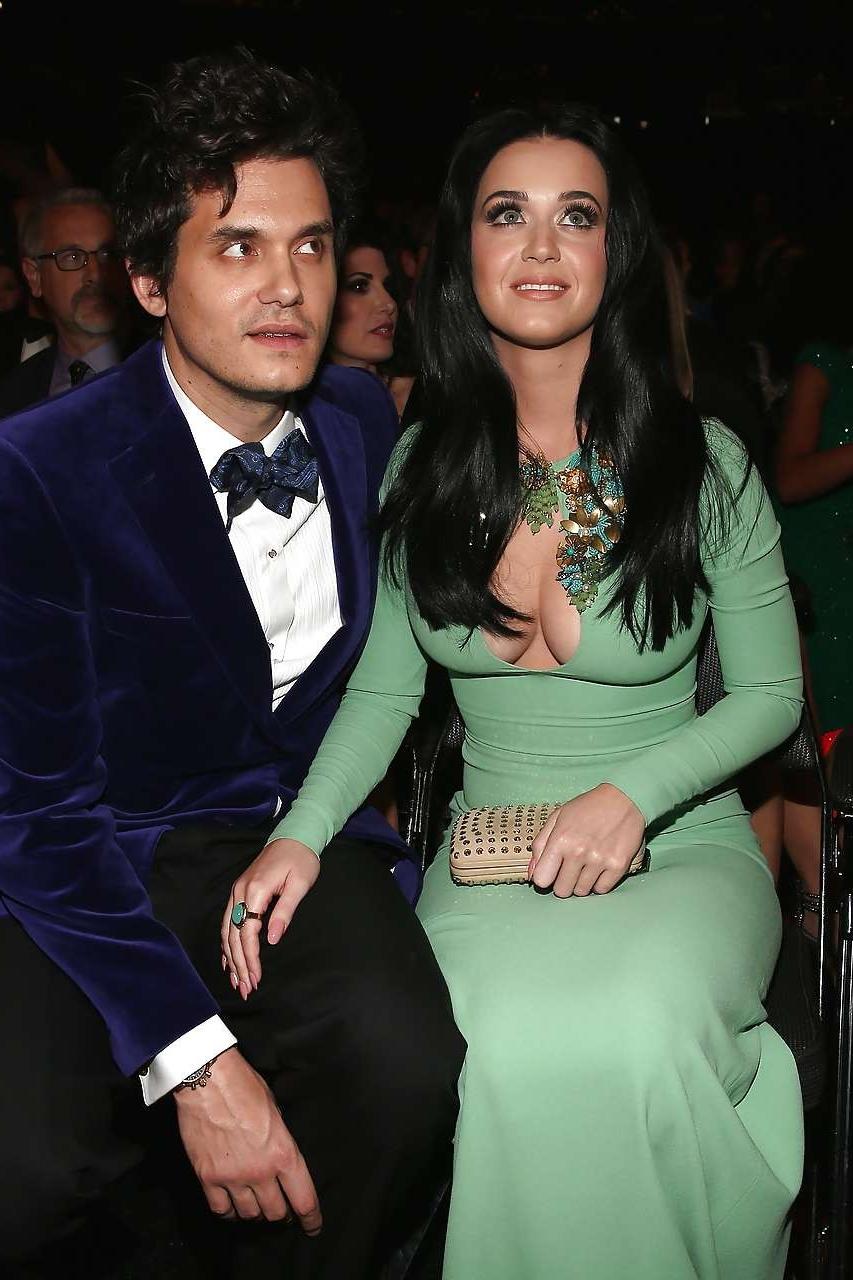 10P Katy Perry exposing her sexy body and massive cleavage