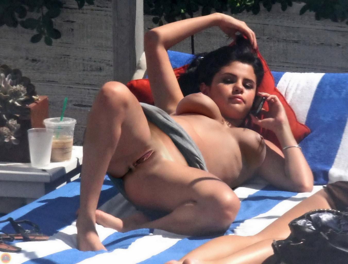 10P Selena Gomez fully naked by the pool in Miami