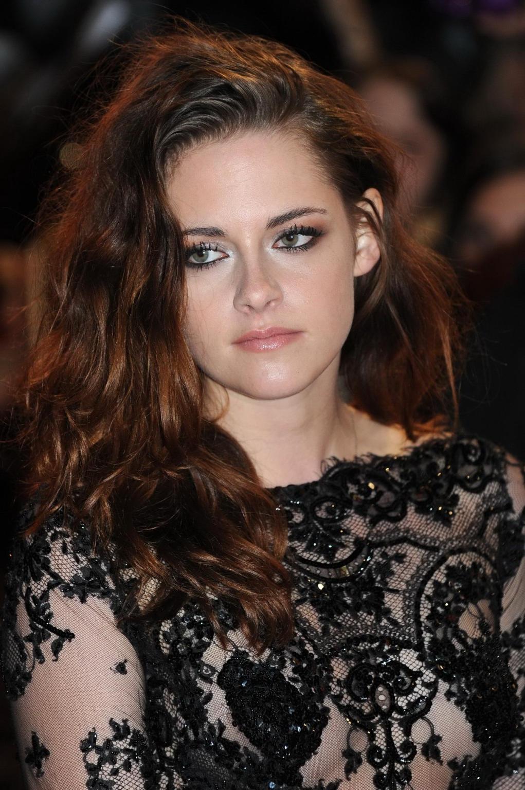 10P Kristen Stewart bares all in black lace transparent jumpsuit at the London Twili