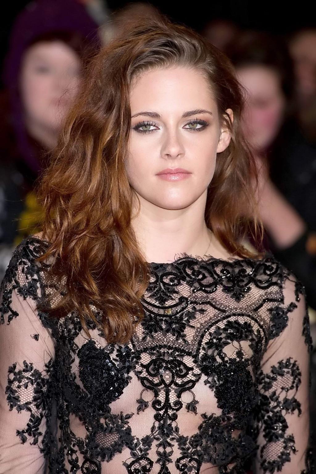 10P Kristen Stewart bares all in black lace transparent jumpsuit at the London Twili