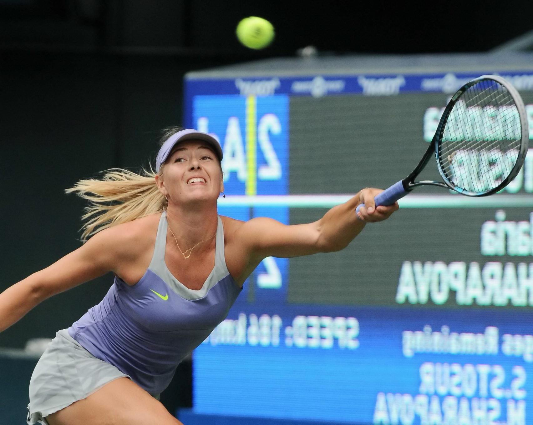 9P Maria Sharapova upskirt at Toray Pan Pacific Open in Tokyo