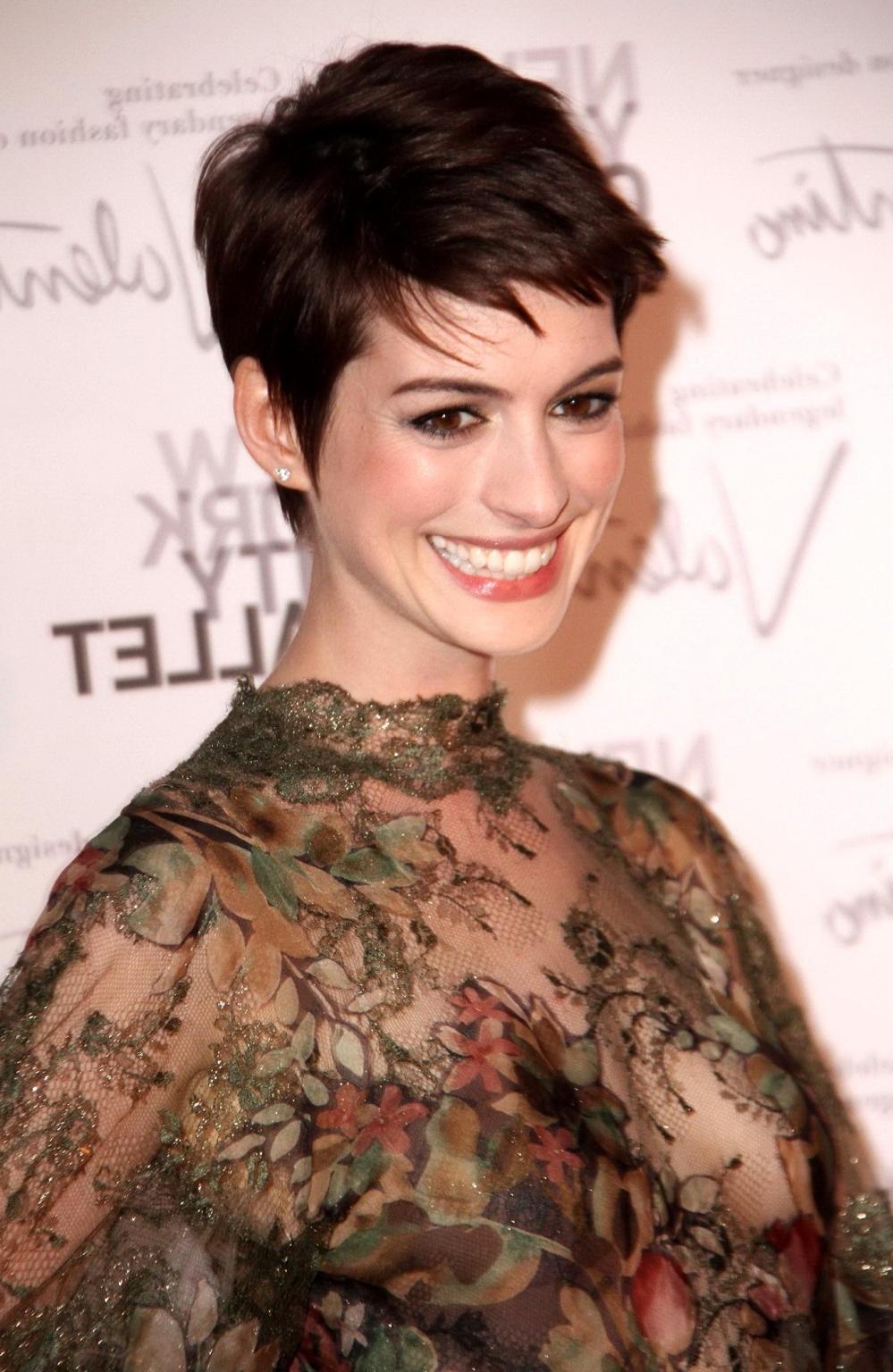 10P Anne Hathaway braless wearing a partially see through dress at New York Balet Fa