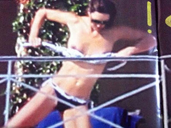 10P Kate Middleton sexy and hot topless paparazzi photos on vacation