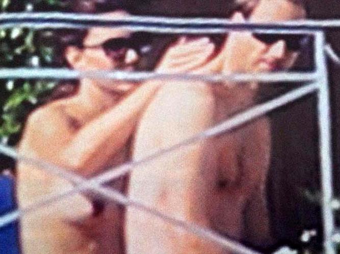 10P Kate Middleton sexy and hot topless paparazzi photos on vacation
