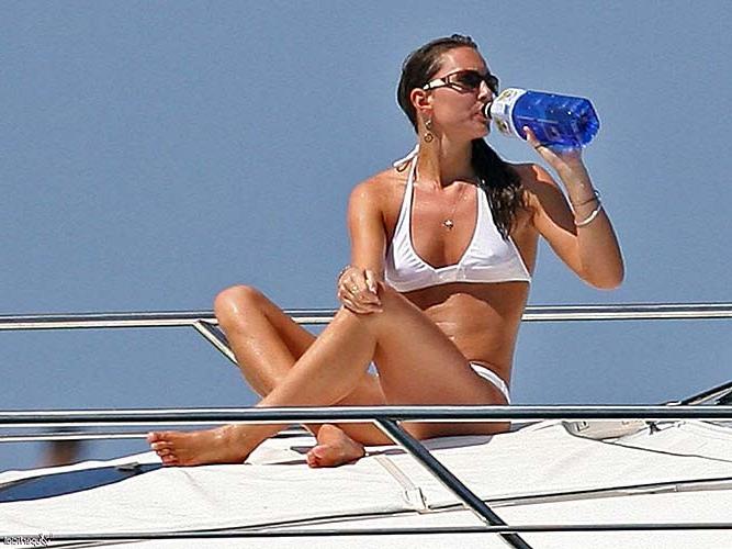 10P Kate Middleton sexy and hot topless paparazzi photos on vacation