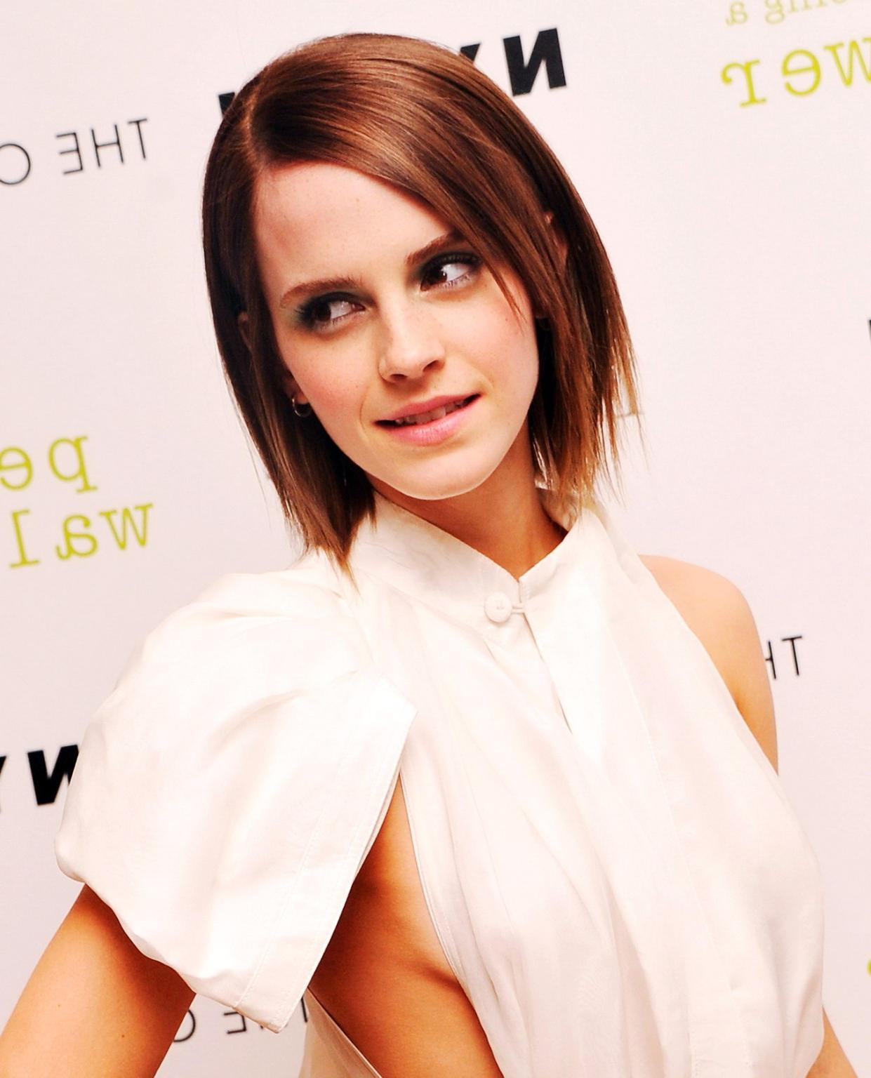 10P Emma Watson leggy  braless showing side boob at 'The Perks Of Being A Wallflower
