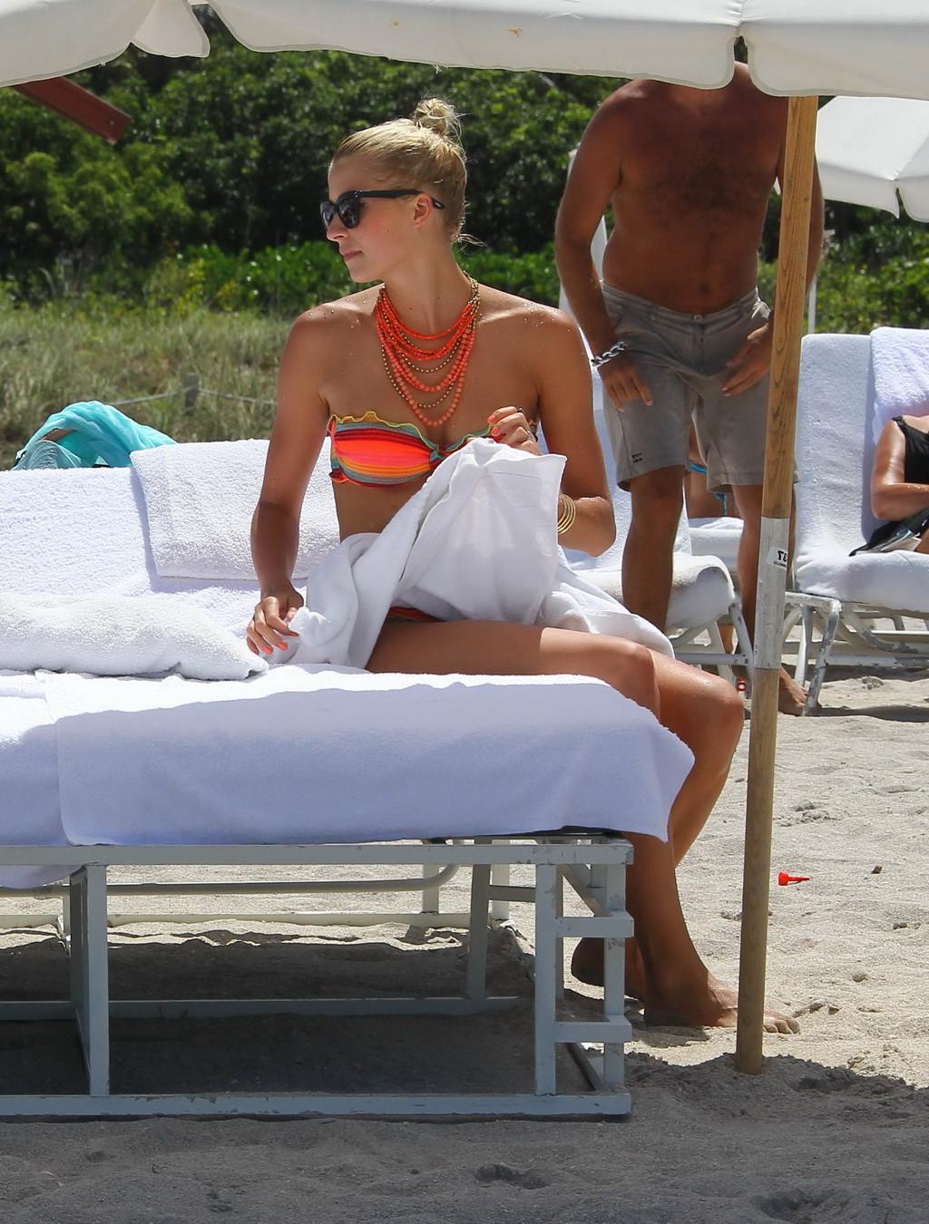 10P Lena Gercke showing off her hot body in skimpy multicolored bikini at the beach 
