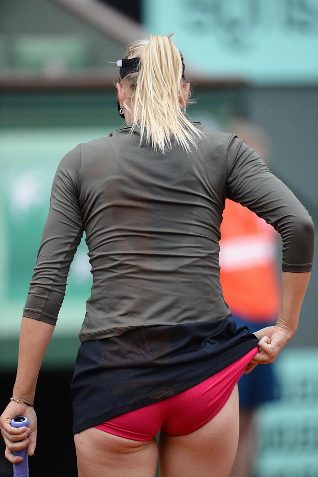 10P Maria Sharapova flashes her pink panties while playing at Roland Garros