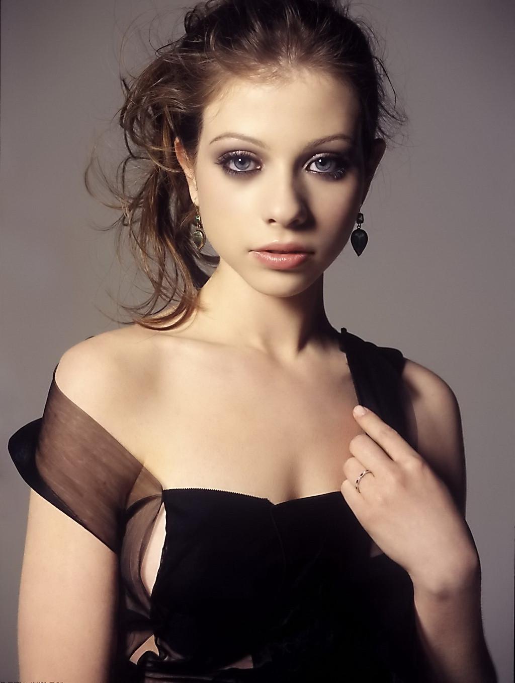 9P Michelle Trachtenberg showing off her curvy body in some hot c-thru lingerie at 