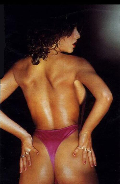 16P Sabrina Salerno body shows her tits and ass