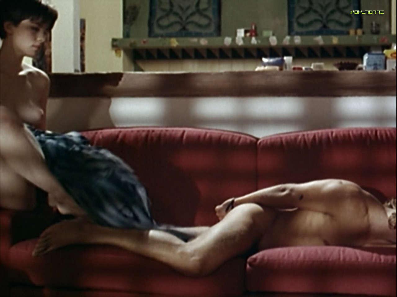 16P Kate Beckinsale showing her nice boobs and leggy in mini skirt