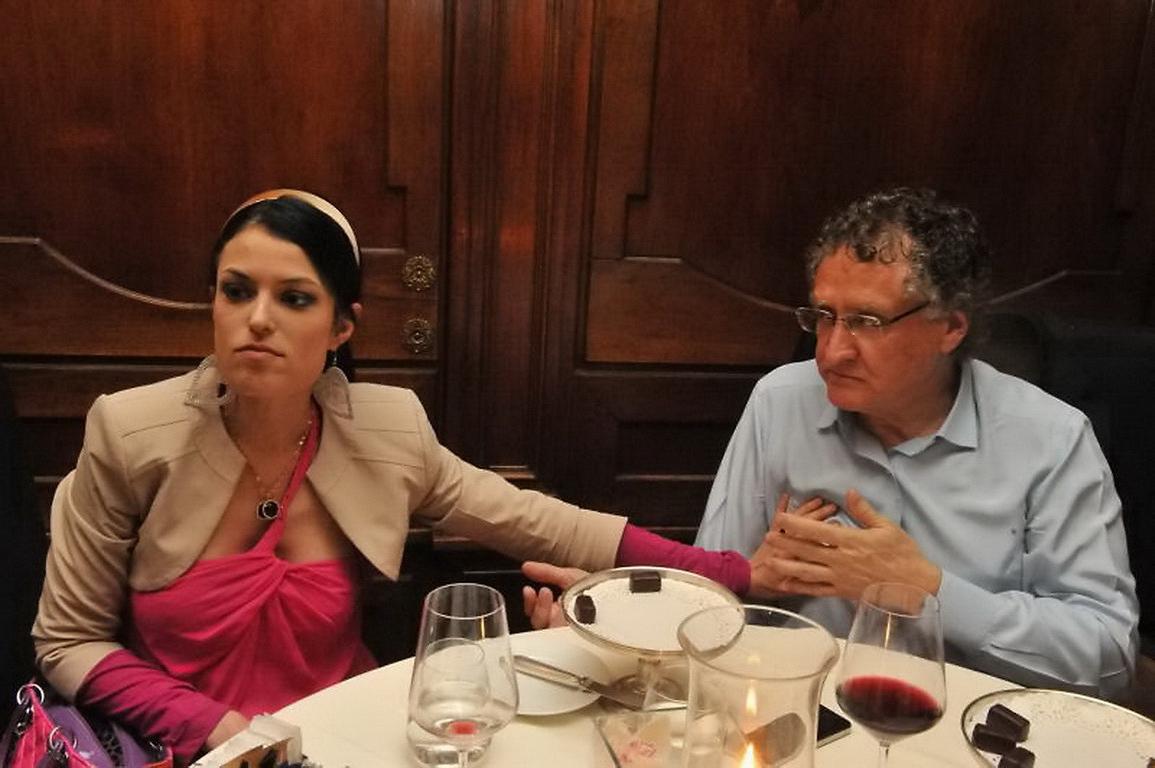16P Sara Tommasi flashing her pussy, boobs  ass in public
