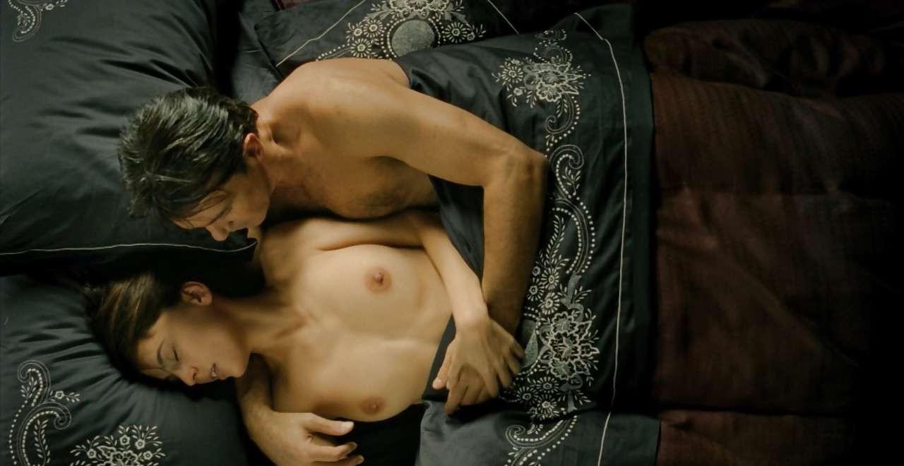 16P Elena Anaya showing her nice tits and ass in nude movie scenes