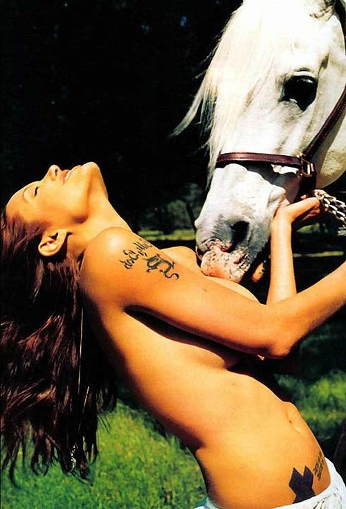 16P Angelina Jolie exposing totally nude body and fucking very hard