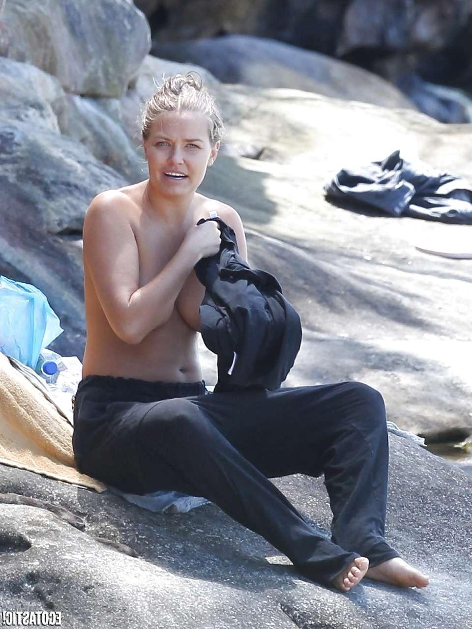 16P Lara Bingle exposing her nice big boobs on beach paparazzi pictures