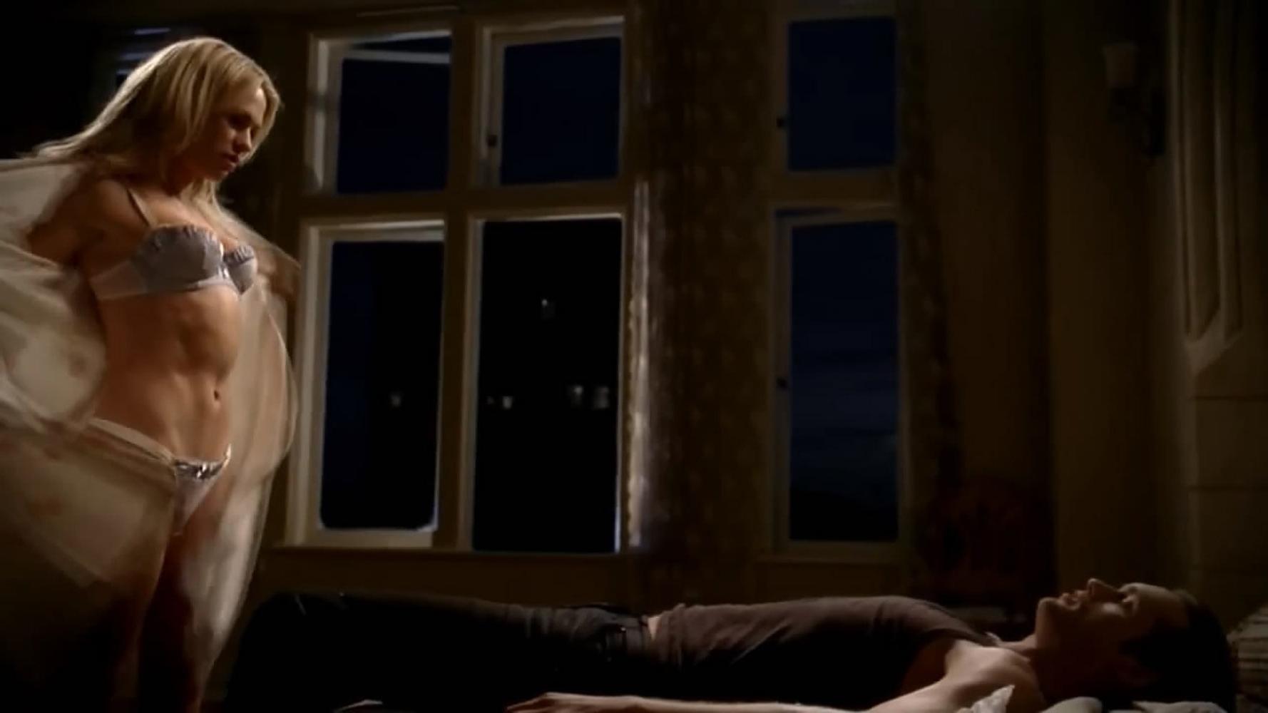 16P Anna Paquin making love with her soft boobs