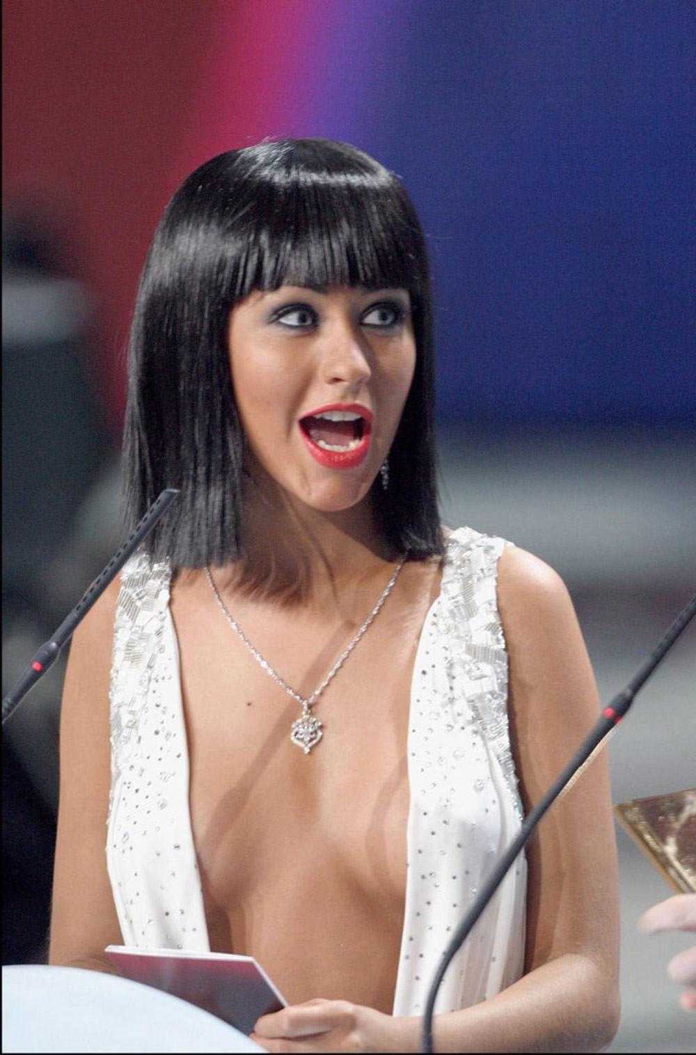 16P Christina Aguilera almost no clothes on her