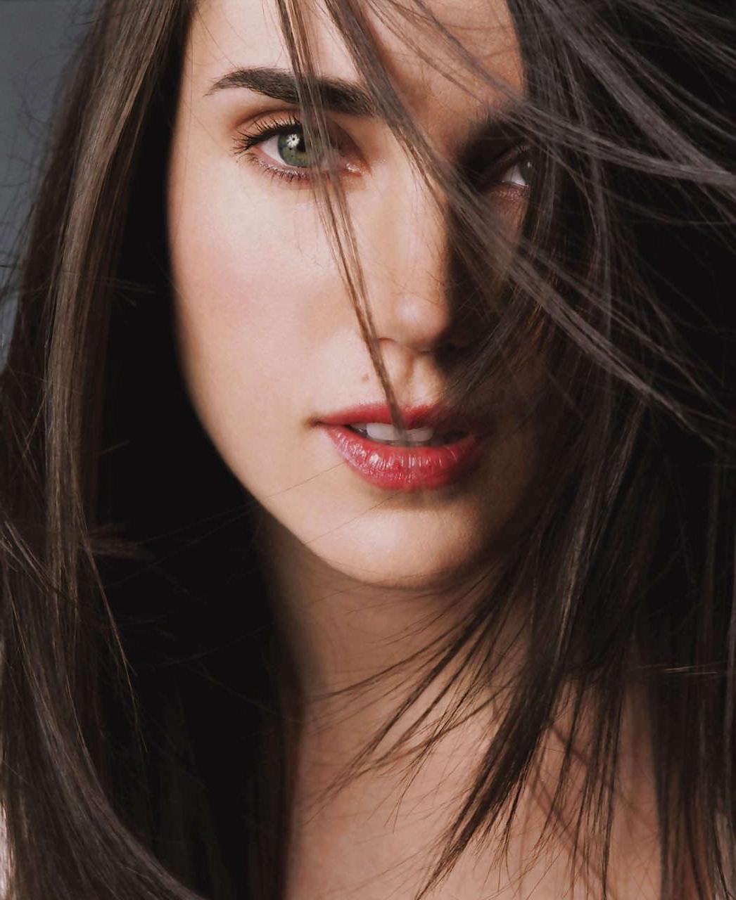 16P Jennifer Connelly showing her nice big boobs and flash white panties