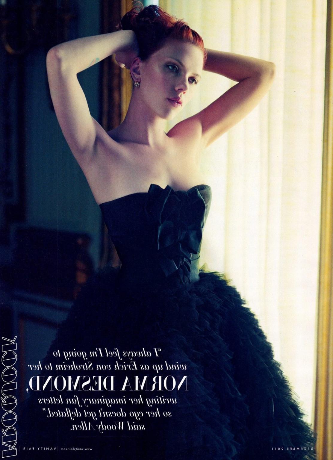 16P Scarlett Johansson topless but hiding her boobs for the Interview Magazine Decem