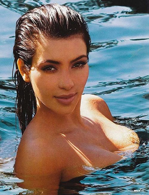 16P Kim Kardashian exposing sexy body in bikini and totally nude ass