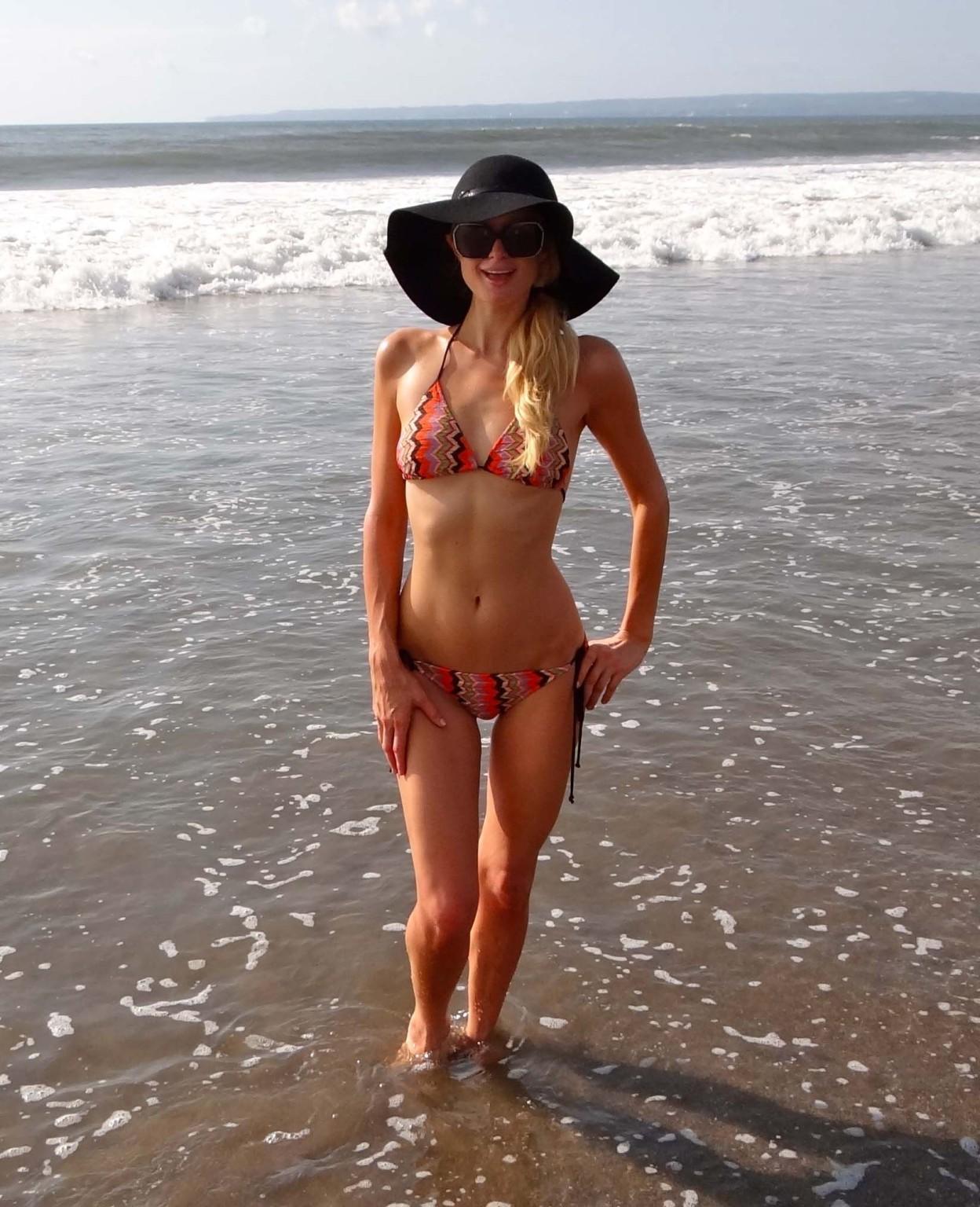 16P Paris Hilton showing off her bikini body in Bali