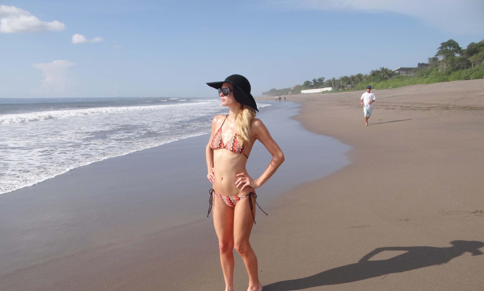 16P Paris Hilton showing off her bikini body in Bali