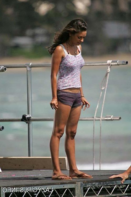 16P Mila Kunis exposing sexy body and hot ass in underwear for magazine