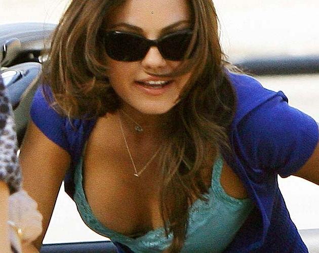 16P Mila Kunis exposing sexy body and hot ass in underwear for magazine