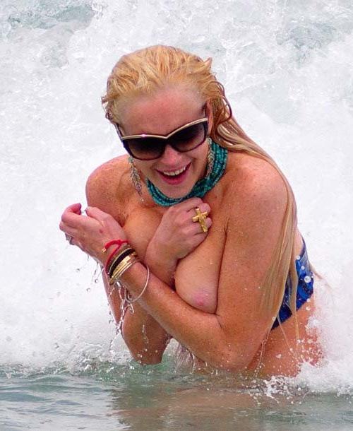 16P Lindsay Lohan sexy seethru and hard nipples paparazzi photos