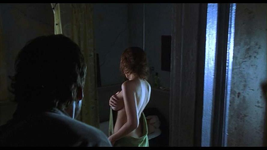 16P Scarlett Johansson exposing her totally nude body and huge boobs
