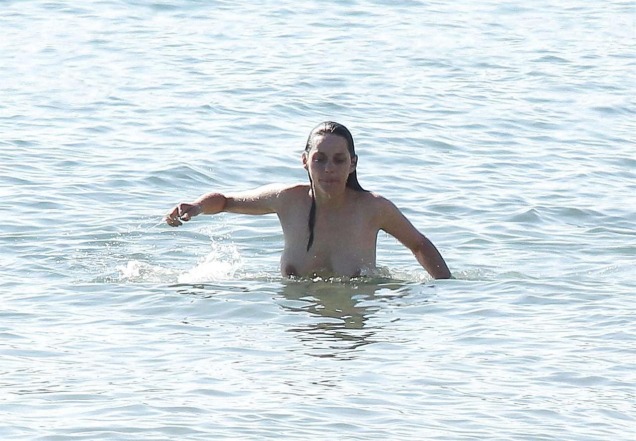 16P Marion Cotillard showing her nice big tits on beach with friend paparazzi pictur