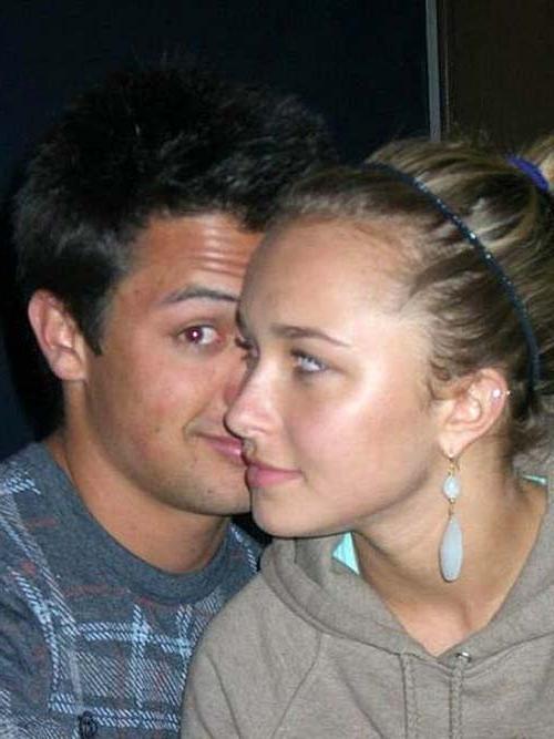 16P Hayden Panettiere looking very hot and sexy on private photos
