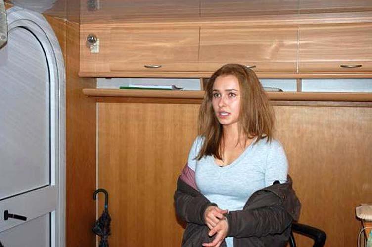 16P Hayden Panettiere looking very hot and sexy on private photos
