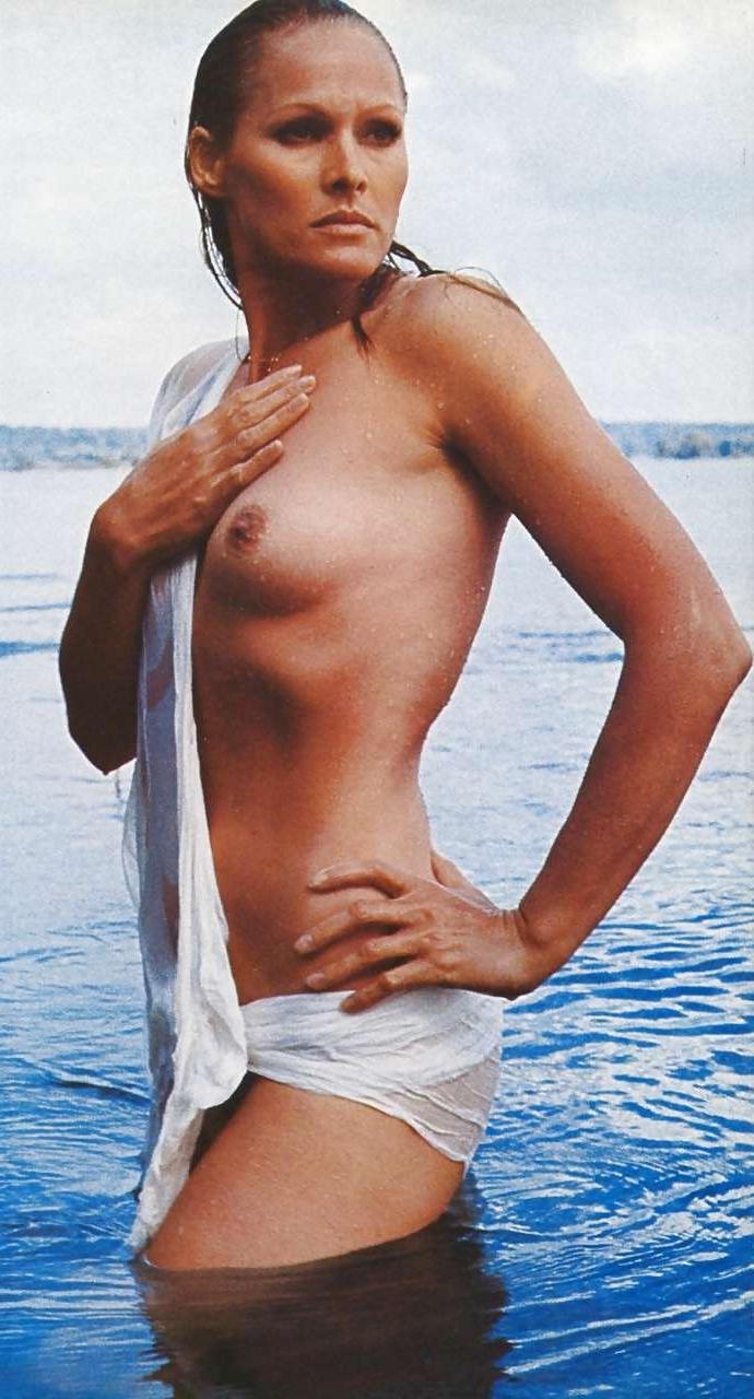 16P Ursula Andress showing her nice big tits in nude pictures
