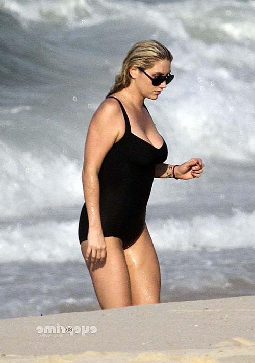 16P Kesha Sebert sexy and hot bikini and nipple slip paparazzi photos