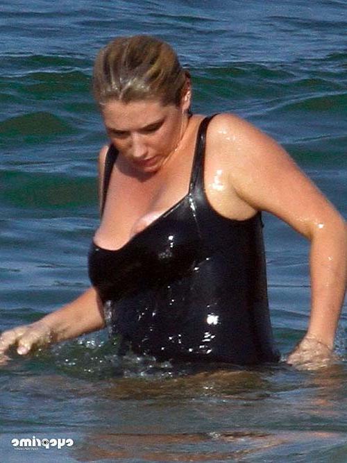 16P Kesha Sebert sexy and hot bikini and nipple slip paparazzi photos
