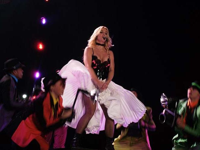 16P Britney Spears exposing her sexy body and hot ass on stage