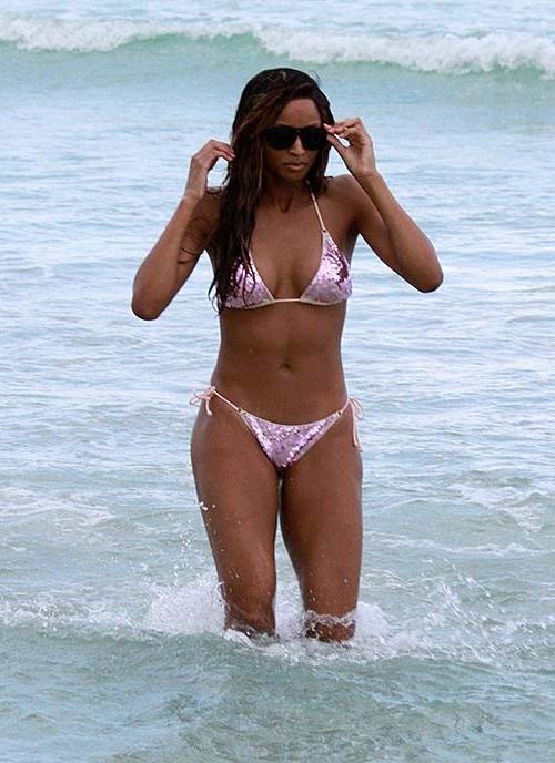 16P Ciara fucking sexy and hot bikini and nice topless paparazzi photos