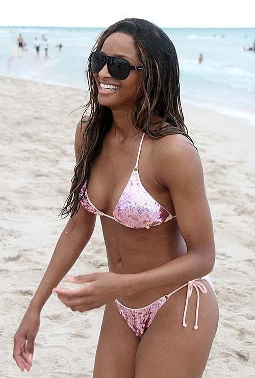 16P Ciara fucking sexy and hot bikini and nice topless paparazzi photos