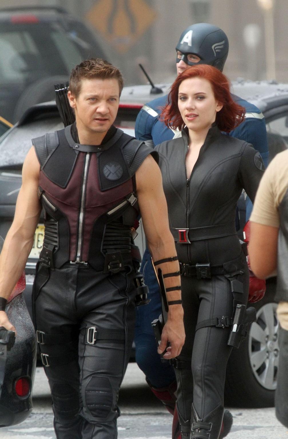 16P Scarlett Johansson leaked personal nude pics made by the cell phone