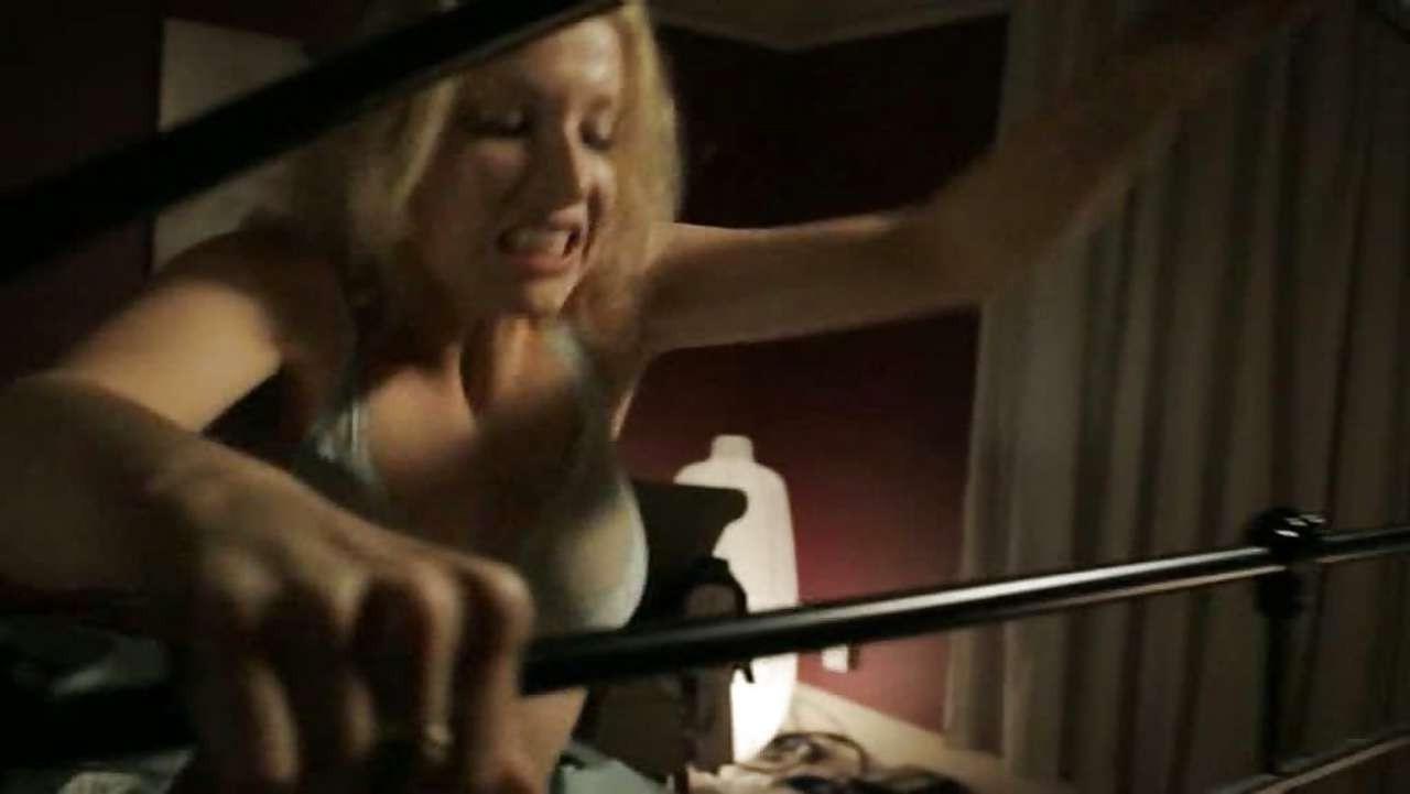 16P Amy Beth Hayes showing her nice tits and fucking with some guy in bed